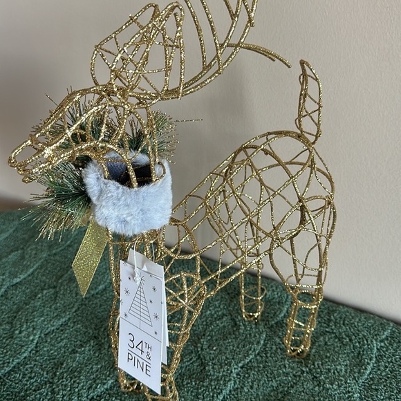 Beautiful 34th & Pine Gold Glitter Reindeer Shimmer NEW - Picture 9 of 11